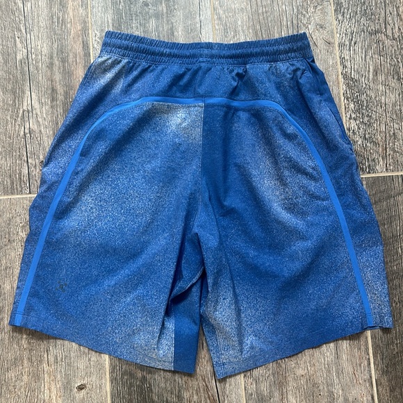 Men’s lululemon shorts size small - Picture 2 of 7